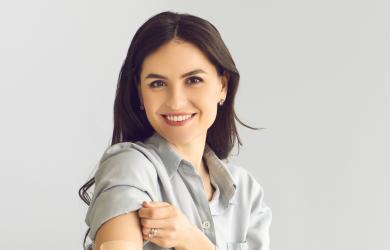 Vaccinarea HPV: Protecția esențială împotriva cancerului de col uterin