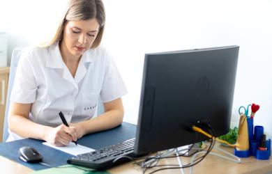 Consultul ginecologic de rutină: esențial pentru sănătatea ta feminină